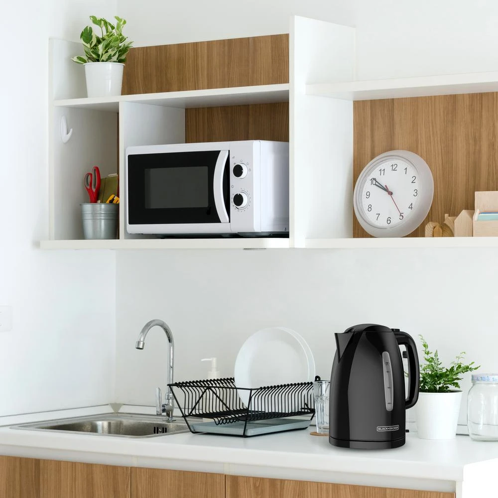 Black & Decker BLACK+DECKER 1.7 L Rapid Boil Electric Cordless Kettle 11 Black & Decker BLACK+DECKER 1.7 L Rapid Boil Electric Cordless Kettle - Image 9