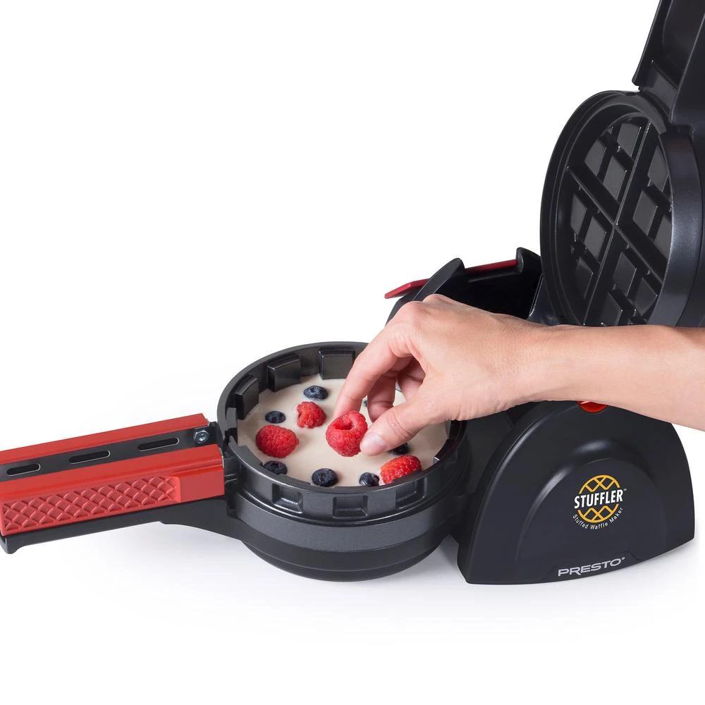 Presto 5 In. 900-Watt Black Belgian Stuffler Stuffed Waffle Maker 5 Presto 5 In. 900-Watt Black Belgian Stuffler Stuffed Waffle Maker - Image 3