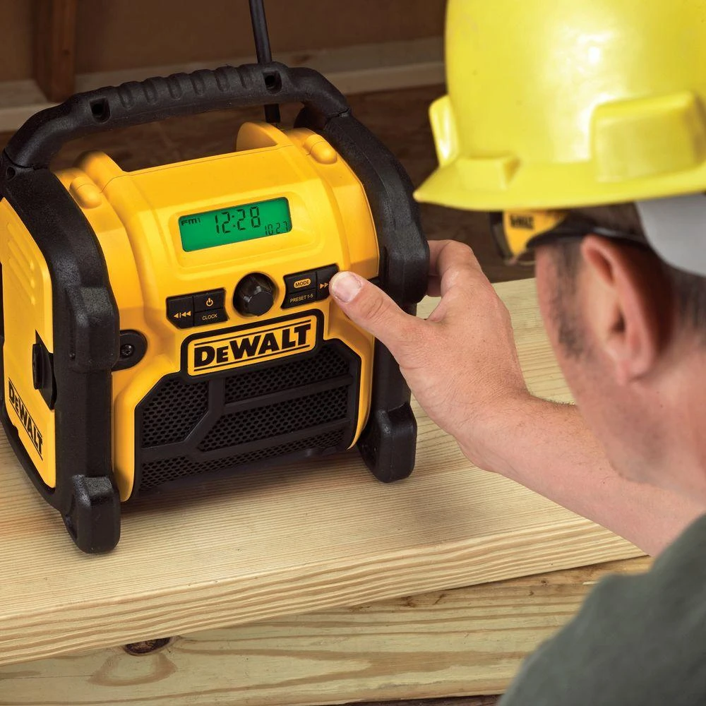 DEWALT 20-Volt MAX Compact Corded / Cordless Worksite Radio 14 DEWALT 20-Volt MAX Compact Corded / Cordless Worksite Radio - Image 12