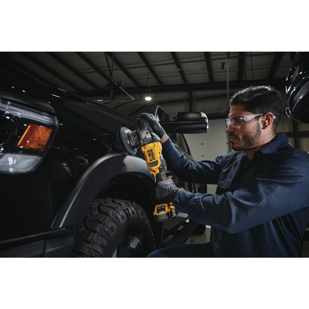 DEWALT 20-Volt MAX XR Cordless Brushless 5 In. Variable Speed Random Orbit Polisher With (2) 20-Volt 5.0Ah Batteries & Charger 14 DEWALT 20-Volt MAX XR Cordless Brushless 5 In. Variable Speed Random Orbit Polisher With (2) 20-Volt 5.0Ah Batteries & Charger - Image 12