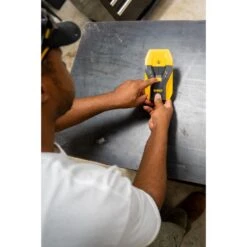 DEWALT 1-1/2 In. Stud Finder 23 DEWALT 1-1/2 In. Stud Finder -Tool Discount Store dewalt stud finders dw0150 44 1000