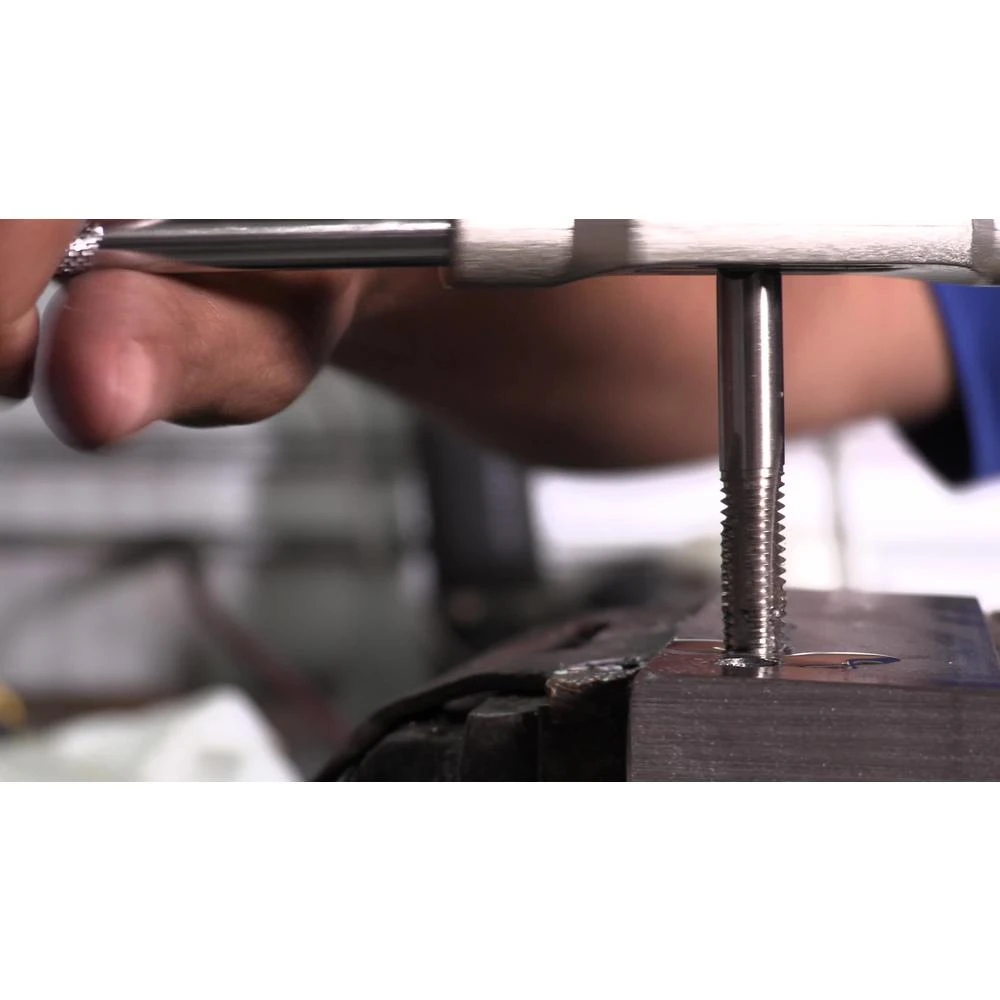 Drill America 1/4 In. -18 Carbon Steel NPT Pipe Tap 6 Drill America 1/4 In. -18 Carbon Steel NPT Pipe Tap - Image 4