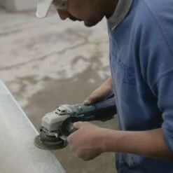 Makita 12 Amp 5 In. SJS High-Power Angle Grinder 20 Makita 12 Amp 5 In. SJS High-Power Angle Grinder -Tool Discount Store makita angle grinders 9565cv 76 1000