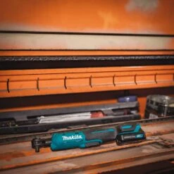 Makita 2.0 Ah 12-Volt MAX CXT Lithium-Ion Cordless 3/8 In./1/4 In. Sq. Drive Ratchet Kit 26 Makita 2.0 Ah 12-Volt MAX CXT Lithium-Ion Cordless 3/8 In./1/4 In. Sq. Drive Ratchet Kit -Tool Discount Store makita cordless ratchets rw01r1 76 1000