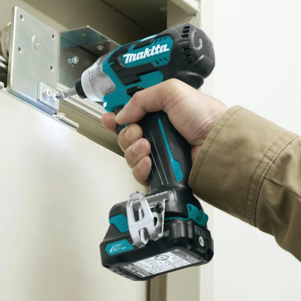 Makita 12-Volt MAX CXT Lithium-Ion Brushless 1/4 In. Cordless Impact Driver Kit With (2) Batteries 2.0Ah, Charger, Hard Case 10 Makita 12-Volt MAX CXT Lithium-Ion Brushless 1/4 In. Cordless Impact Driver Kit With (2) Batteries 2.0Ah, Charger, Hard Case - Image 8