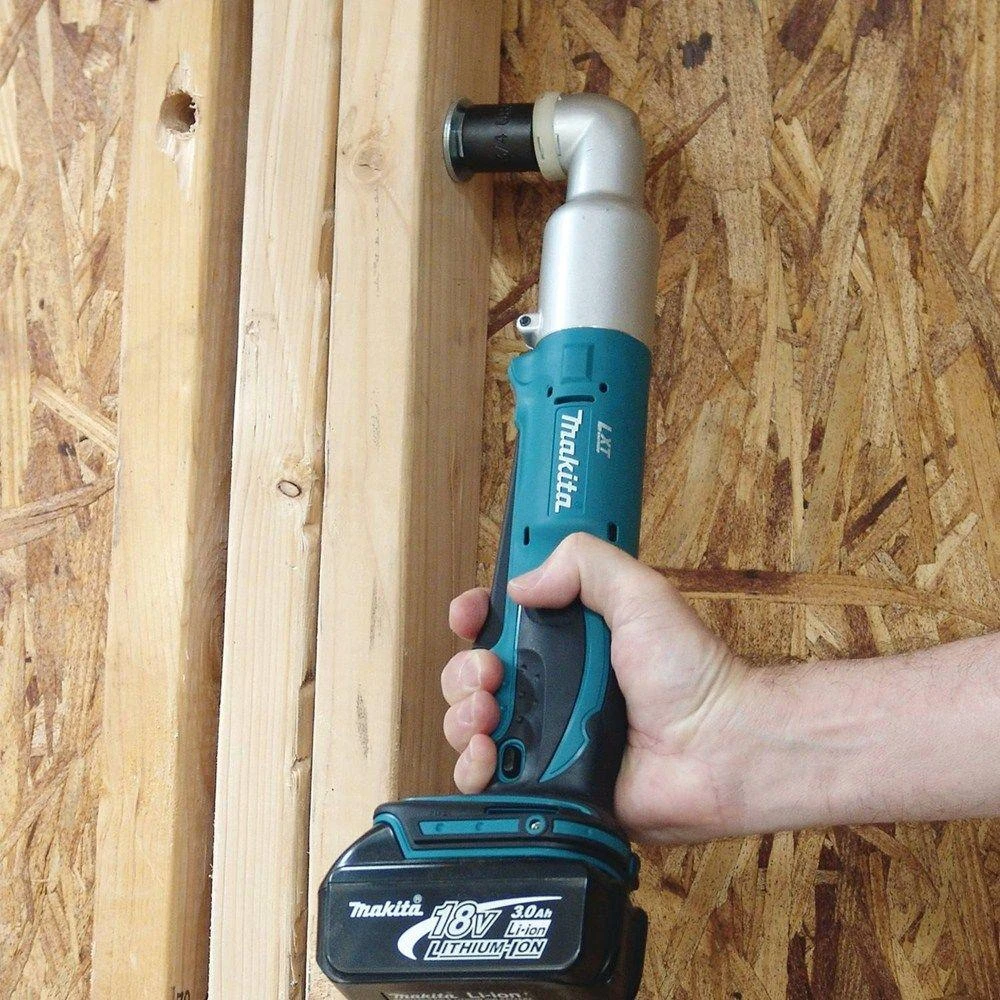 Makita 18-Volt LXT Lithium-Ion Cordless 3/8 In. Angle Impact Wrench Kit 6 Makita 18-Volt LXT Lithium-Ion Cordless 3/8 In. Angle Impact Wrench Kit - Image 4