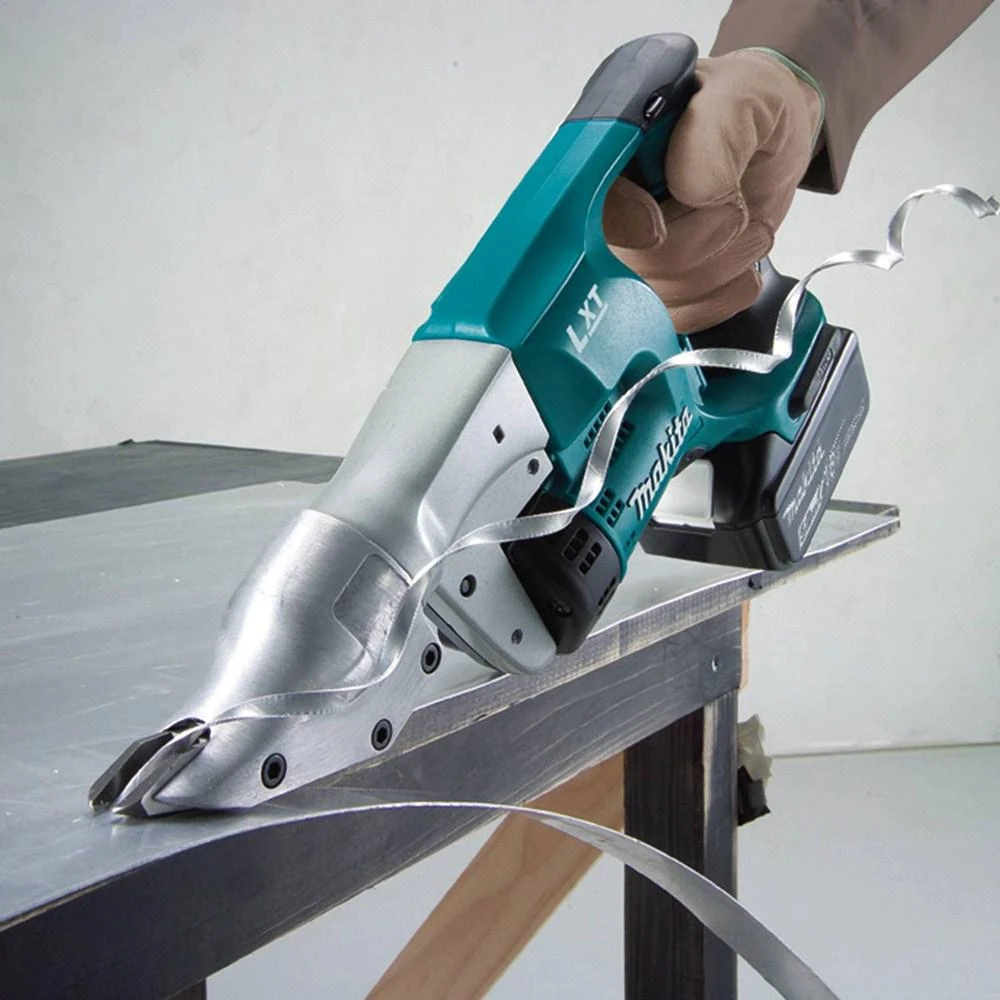 Makita 18-Volt LXT 5.0Ah Lithium-Ion Cordless 18-Gauge Straight Shear Kit 10 Makita 18-Volt LXT 5.0Ah Lithium-Ion Cordless 18-Gauge Straight Shear Kit - Image 8