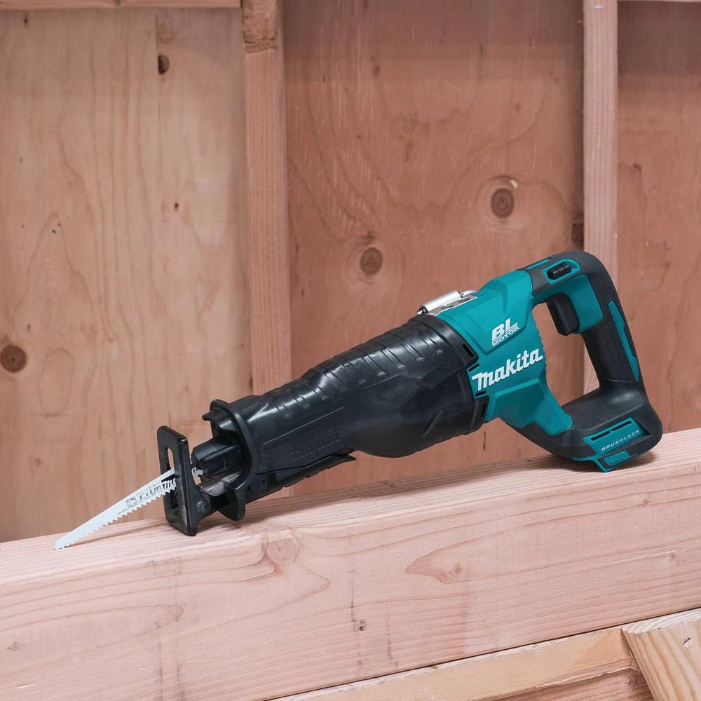 Makita 18V LXT 1/2 In. Brushless Hammer Driver-Drill, 7-1/4 In. Circ Saw And Recipro Saw With Bonus 18V LXT Starter Pack 6 Makita 18V LXT 1/2 In. Brushless Hammer Driver-Drill, 7-1/4 In. Circ Saw And Recipro Saw With Bonus 18V LXT Starter Pack - Image 4