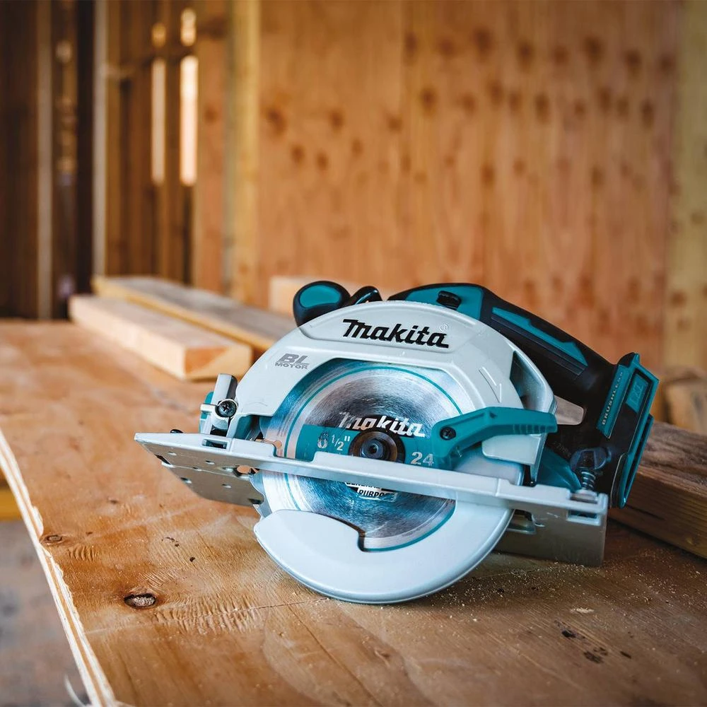 Makita 18V LXT 1/2 In. Brushless Hammer Driver-Drill, 7-1/4 In. Circ Saw And Recipro Saw With Bonus 18V LXT Starter Pack 4 Makita 18V LXT 1/2 In. Brushless Hammer Driver-Drill, 7-1/4 In. Circ Saw And Recipro Saw With Bonus 18V LXT Starter Pack - Image 2