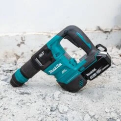 Makita 18-Volt LXT Lithium-Ion Brushless Cordless AVT Power Scraper Kit (5.0 Ah) -Tool Discount Store makita specialty power tools xkh01tj fa 1000