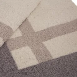 Glitzhome 60 In. L X 50 In. W, 1050g Knitted Polyester Geometric Pattern Feather Yarn Throw Blanket 14 Glitzhome 60 In. L X 50 In. W, 1050g Knitted Polyester Geometric Pattern Feather Yarn Throw Blanket -Tool Discount Store multi color glitzhome throw blankets 1518203188 fa 1000