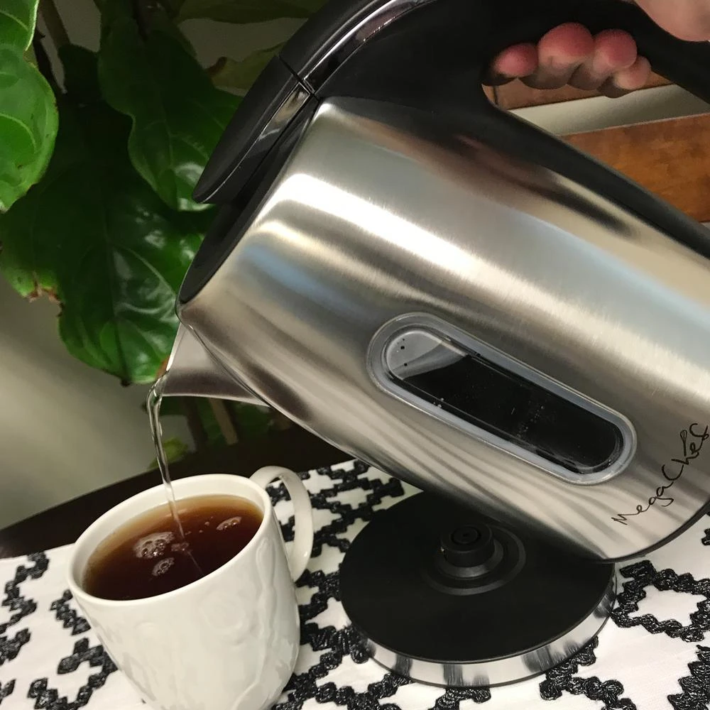 MegaChef 5-Cup Stainless Steel Electric Tea Kettle 4 MegaChef 5-Cup Stainless Steel Electric Tea Kettle - Image 2